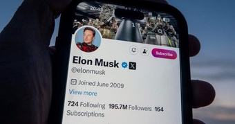 "Elon Musk Đột Ngột Ca Ngợi Tính Năng Mới Của Apple Sau Những Lời Chỉ Trích Trước Đó"