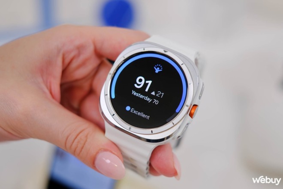 Galaxy Watch7 và Watch Ultra: Thiết kế mới, tính năng AI, giá từ 7.99 và 16.99 triệu, phát hiện chứng ngưng thở khi ngủ