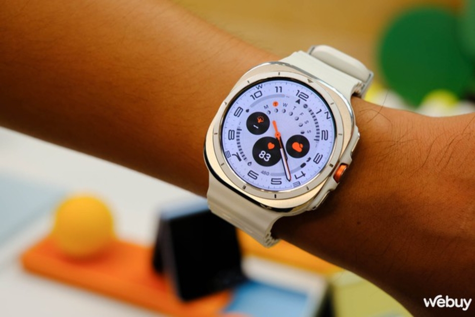 Galaxy Watch7 và Watch Ultra: Thiết kế mới, tính năng AI, giá từ 7.99 và 16.99 triệu, phát hiện chứng ngưng thở khi ngủ