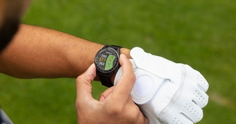 "Garmin Giới Thiệu Smartwatch GPS Giá Cạnh Tranh Dành Riêng Cho Golfer"