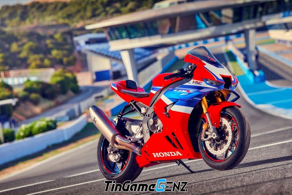 "Giá Bán Chính Thức Siêu Mô Tô Honda CBR1000RR-R Fireblade 2024 Tại Việt Nam: Hơn 1 Tỷ Đồng!"