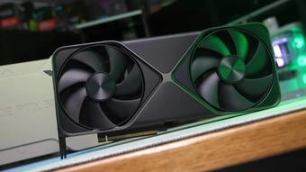 "Giá Cao Chót Vót: Nvidia RTX 5090 Được Rao Bán Với 5.000 USD Trên Thị Trường Chợ Đen Trung Quốc"