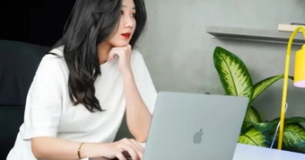 Giá MacBook Tháng 8: Giảm Đến 5 Triệu Đồng cùng Nhiều Ưu Đãi Dành Riêng cho Sinh Viên!