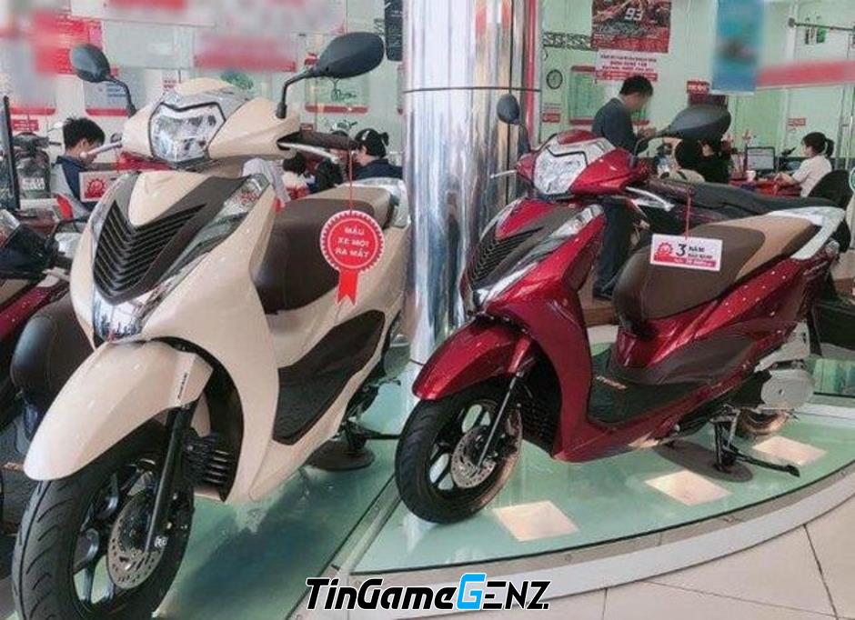 Giá xe máy Honda SH, Air Blade và Winner X rẻ hơn mức đề xuất 16 triệu đồng, tiếp tục giảm.