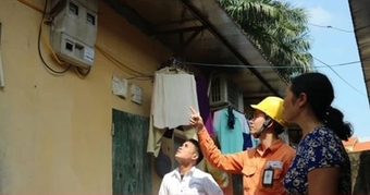 "Hóa Đơn Tiền Điện Mùa Hè Tăng Vọt: Cách Sử Dụng Điện Hiệu Quả Để Tiết Kiệm Chi Phí"