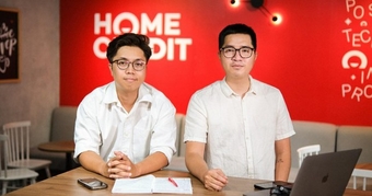 Home Credit làm nổi bật chiến dịch Tết 2024 giữa đám đông