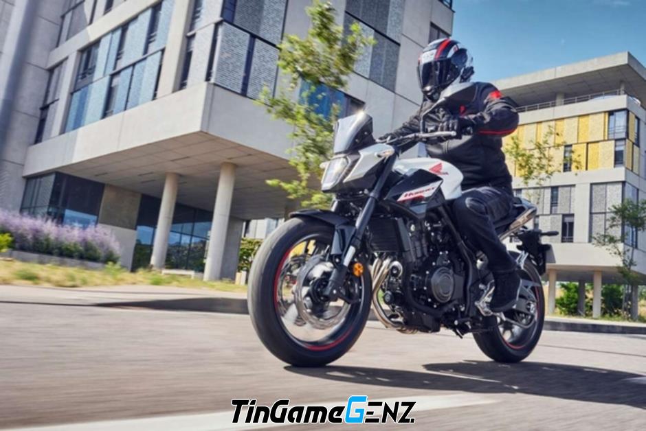 Honda CB500 Hornet 2024: Khám phá mẫu xe với giá khoảng 180 triệu đồng.