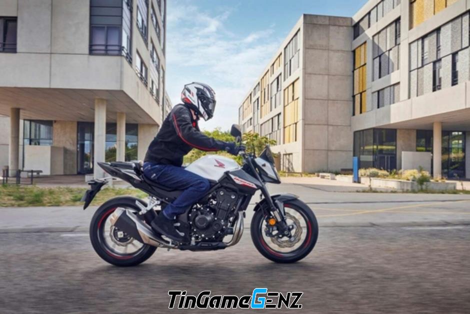 Honda CB500 Hornet 2024: Khám phá mẫu xe với giá khoảng 180 triệu đồng.