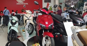 Honda giảm giá sốc: SH, Vision giảm giá đáng kinh ngạc, có mẫu thấp hơn giá niêm yết đến hàng chục triệu đồng