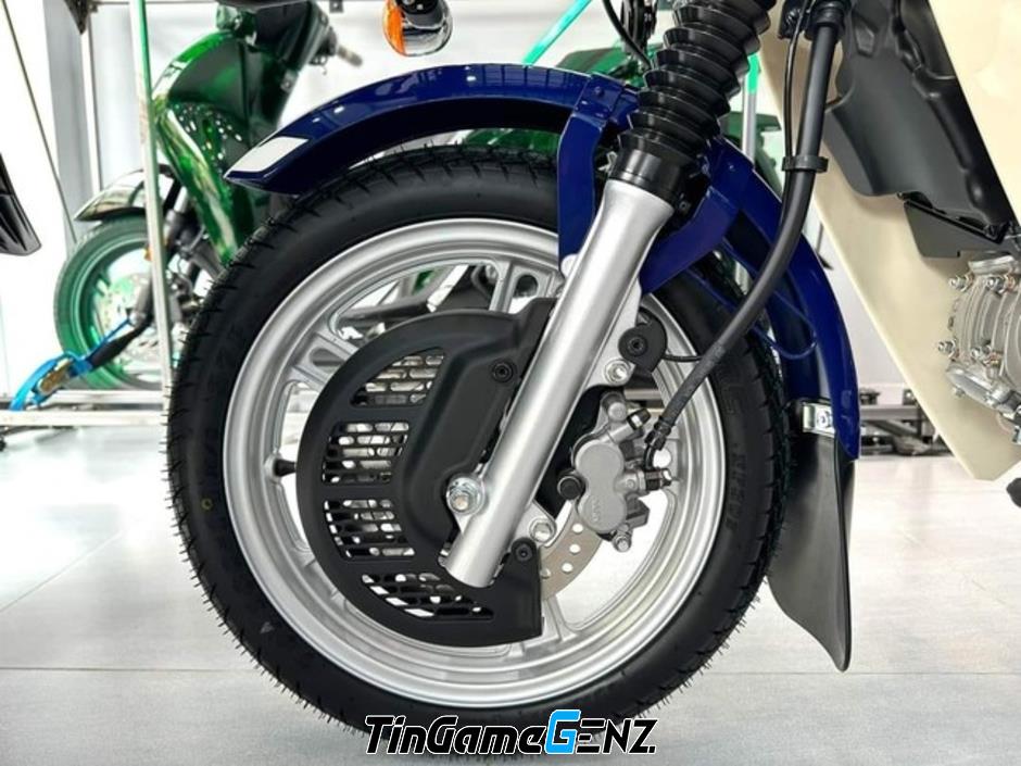 Honda Super Cub Pro chính thức ra mắt thị trường Việt Nam, giá trên 100 triệu đồng