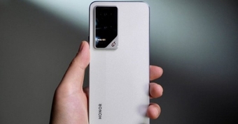"Honor GT 2: Đột Phá Cấu Hình Với RAM 24GB và Pin Trâu 8.800 mAh"