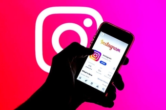 "Instagram Trải Qua Cuộc Khủng Hoảng: Hàng Loạt Tài Khoản Bị Khóa, AI Có Phải Là Thủ Phạm?"