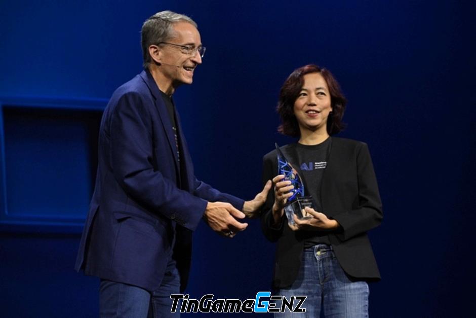 Intel Innovation 2023: Hỗ trợ phổ cập AI đến mọi nơi cho các Nhà phát triển