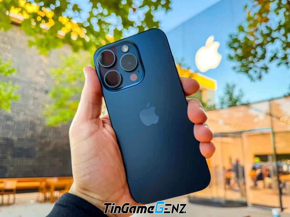 iPhone 12, 13, 14... gây sốc giảm giá hơn 50% tại thị trường Việt Nam