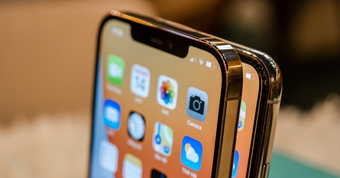 iPhone 12 vs iPhone XS Max: Lựa chọn nào phù hợp với ngân sách dưới 9 triệu?