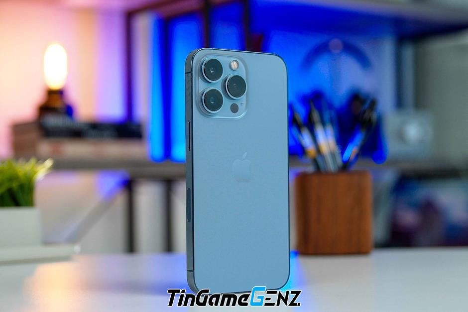 iPhone 13 Pro và iPhone 14 Plus: So sánh và chọn mua model dưới 15 triệu?