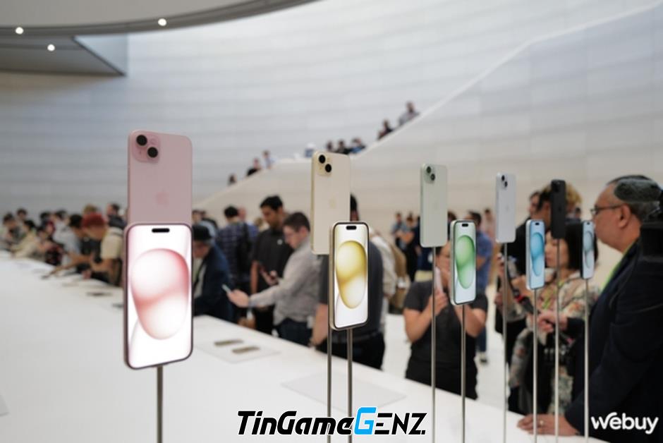 iPhone 15 và iPhone 15 Plus có màn hình 