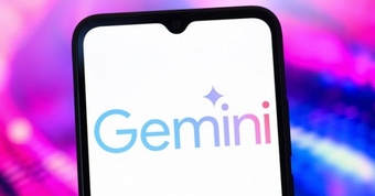 "iPhone Ra Mắt Tính Năng Kết Nối AI: Trò Chuyện Với Gemini Ngay Từ Màn Hình Khóa"