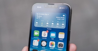 "iPhone Sang Chảnh Một Thời: Giá Hấp Dẫn và Trang Bị Không Thua Kém iPhone 15 Pro"