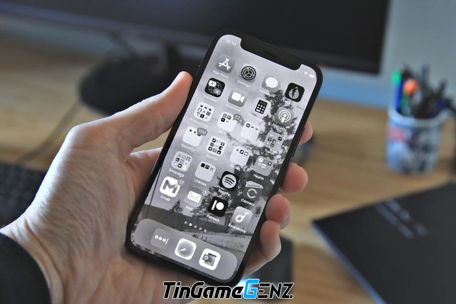 iPhone thay màn hình còn sử dụng bình thường không?