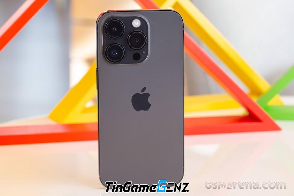 iPhone viền thép với Dynamic Island, giá rẻ hơn iPhone 15 Pro 10 triệu đồng.