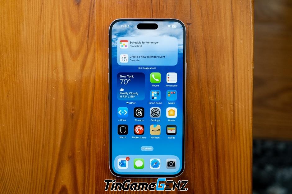 iPhone với Dynamic Island, nhiều màu sắc, giá chỉ khoảng 20 triệu đồng.