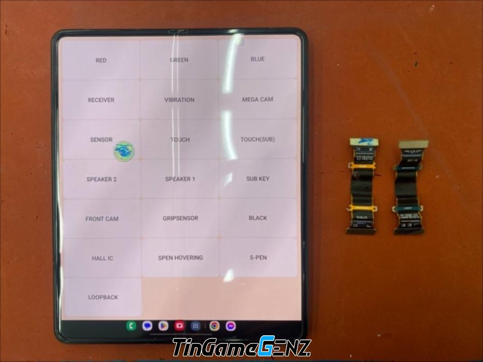 Khắc Phục Lỗi Cáp Gập Màn Hình Trên Samsung Z Flip và Z Fold: Giải Pháp Tối Ưu Cho Người Dùng