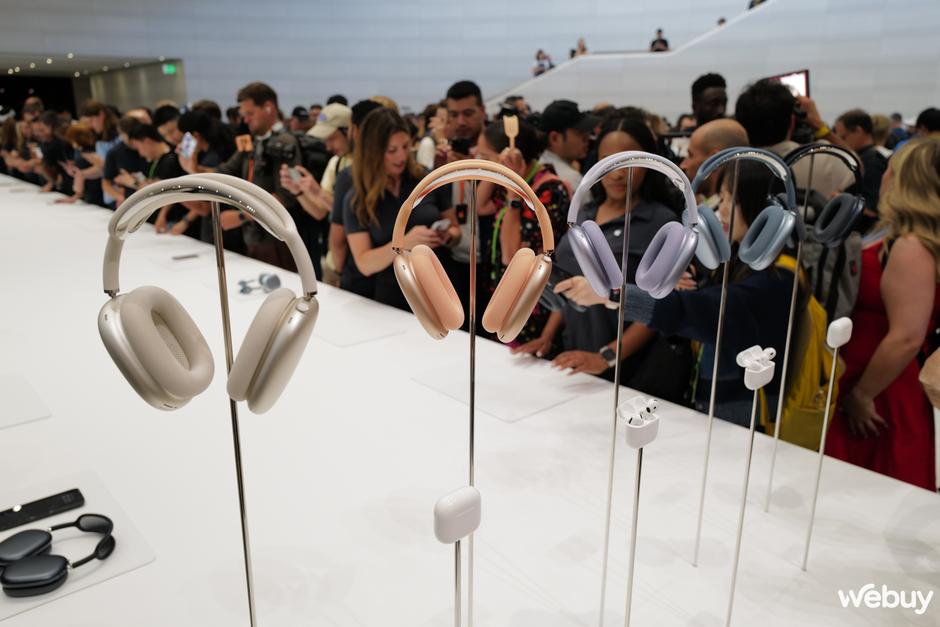 Khám Phá Apple AirPods 4 và AirPods Max: ANC Trên Phiên Bản Thường, Tính Năng Trợ Thính Độc Quyền Cùng Nâng Cấp Nhẹ Ở Bản Pro