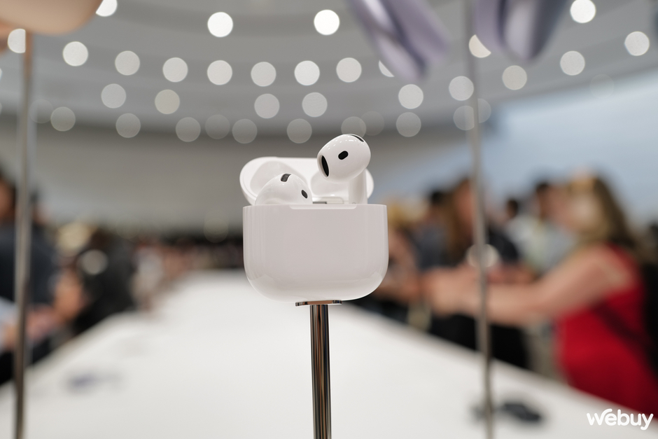 Khám Phá Apple AirPods 4 và AirPods Max: ANC Trên Phiên Bản Thường, Tính Năng Trợ Thính Độc Quyền Cùng Nâng Cấp Nhẹ Ở Bản Pro