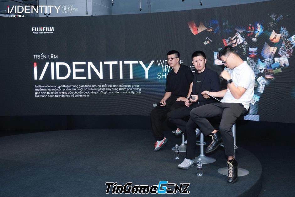 Khám Phá Bản Thân Tại Triển Lãm Nhiếp Ảnh “i/IDENTITY by Fujifilm - We Are What We Shoot” Khám Phá Bản Thân Tại Triển Lãm Nhiếp Ảnh “i/IDENTITY by Fujifilm - We Are What We Shoot”