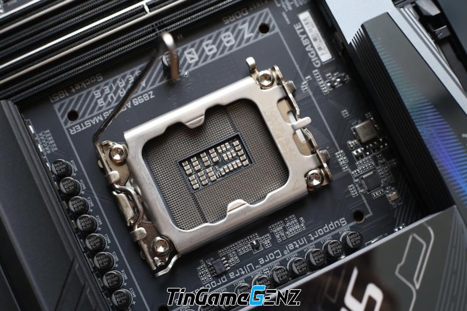 Khám Phá Bo Mạch Chủ Aorus Z890: Đầu Tiên Hỗ Trợ CPU Intel Thế Hệ Mới!