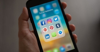 "Khám Phá Cách Giảm Sự Phụ Thuộc vào Meta và Google: Bước Đột Phá Cho Ngành Game"