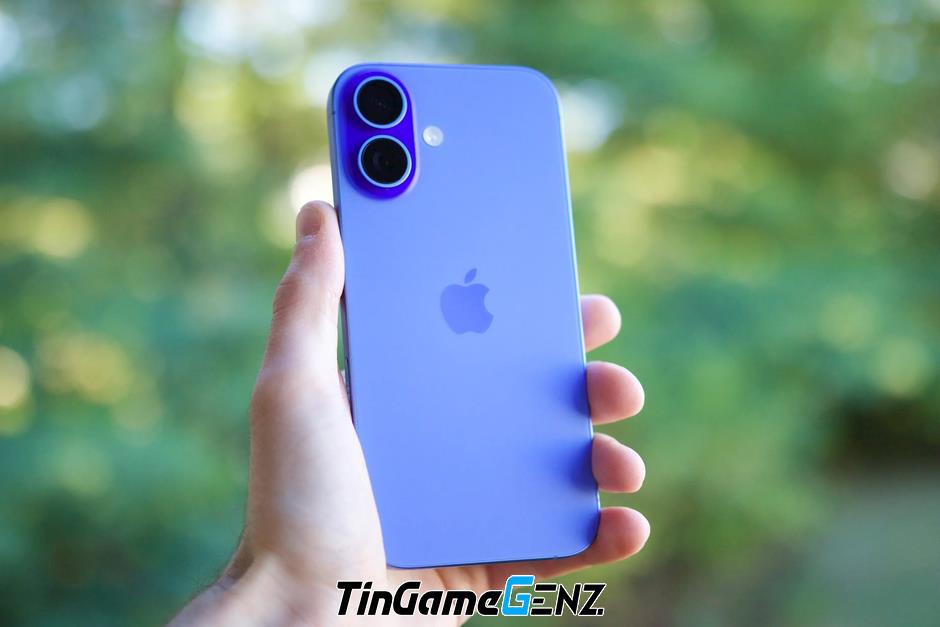 "Khám Phá Chiếc iPhone Đẳng Cấp: Tại Sao Tôi Không Muốn Trở Lại Với Bất Kỳ Điện Thoại Nào Khác?"