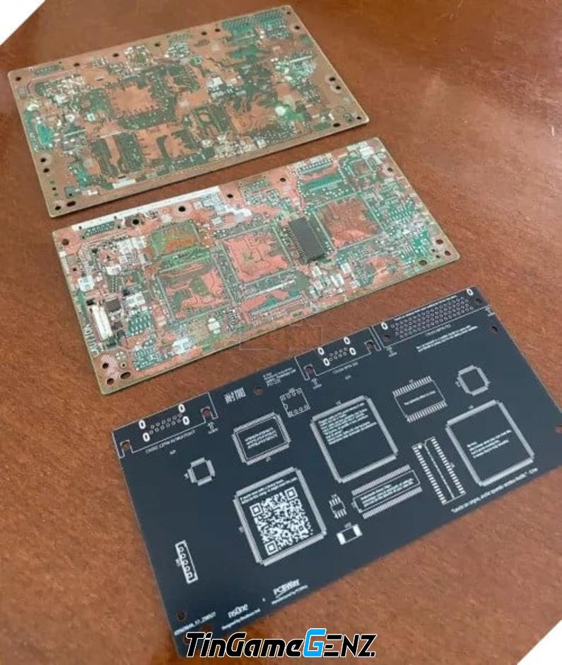 Khám Phá Công Nghệ: Kỹ Sư Ý Thiết Kế Ngược Bo Mạch Chủ Gốc Của PlayStation Thành Công Rực Rỡ