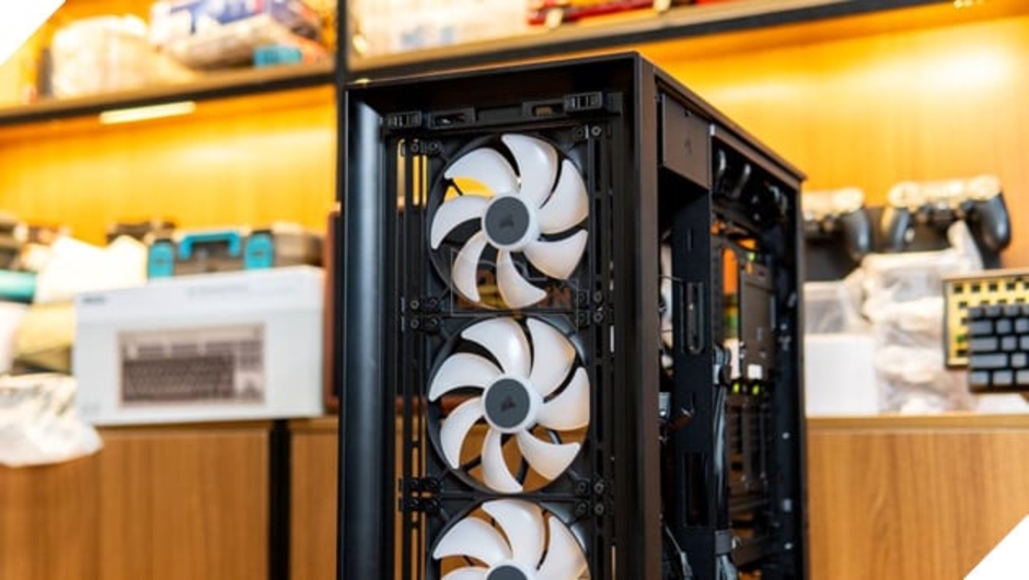 Khám Phá Corsair Frame 5000D RS ARGB: Thiết Kế Tối Ưu Đầy Ấn Tượng Cho Hệ Thống Tản Nhiệt Của Bạn