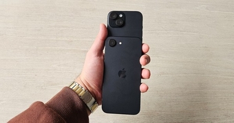 "Khám Phá iPhone 15: Tại Sao Tôi Nghĩ Đó Là Sự Lựa Chọn Rẻ và Tốt Nhất Trước Khi Trải Nghiệm Mẫu Điện Thoại Này"