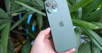 "Khám Phá iPhone Giá Rẻ: Thiết Kế 3 Camera Đẳng Cấp Như iPhone 16 Pro Max!"