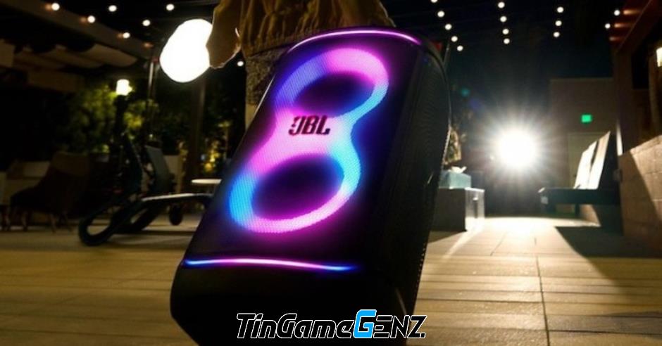 Khám Phá JBL PartyBox 520: Loa Tiệc Tùng Với Pin Khủng Có Thể Thay Thế!