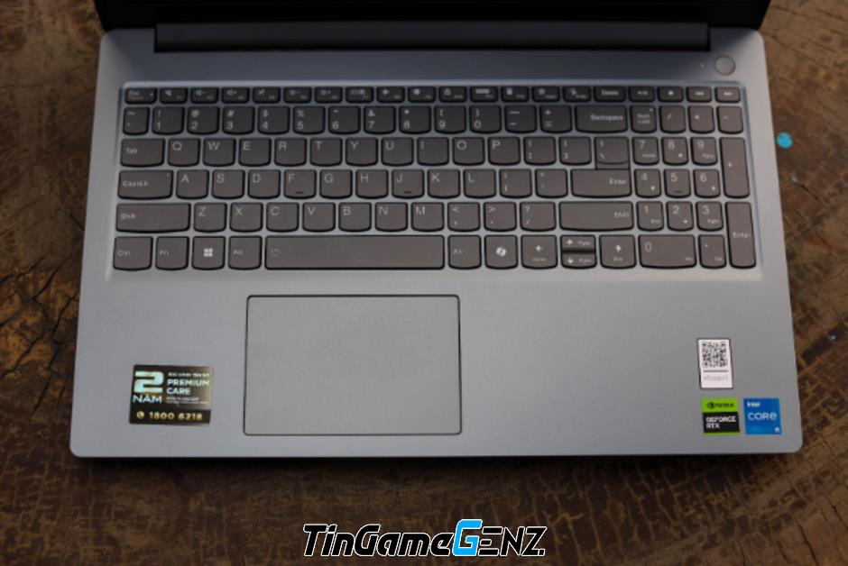 Khám Phá Lenovo LOQ 15IAX9E: Laptop Gaming Giá Rẻ Chinh Phục Mọi Trận Đấu eSport! Khám Phá Lenovo LOQ 15IAX9E: Laptop Gaming Giá Rẻ Chinh Phục Mọi Trận Đấu eSport!