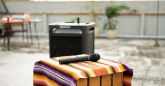 "Khám Phá Loa Karaoke Sony Với Thời Gian Chơi Lên Đến 25 Giờ và Micro Pin Tối Ưu 20 Giờ"