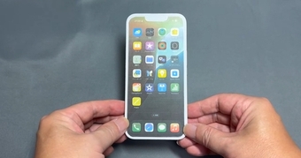 "Khám Phá Mẫu iPhone Giá Rẻ Mới: Thiết Kế Đẹp Ngất Ngây, Không Kém Gì iPhone 16!"