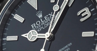 "Khám Phá Nguyên Lý Hoạt Động Của Đồng Hồ Rolex: Không Pin Nhưng Vẫn Chính Xác!"