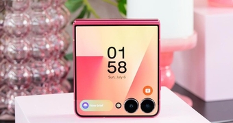 "Khám Phá Sắc Đỏ Coral: Tông Màu Thời Thượng Cho Galaxy Z Flip7 - Bí Quyết Thể Hiện Cá Tính Trẻ Trung"