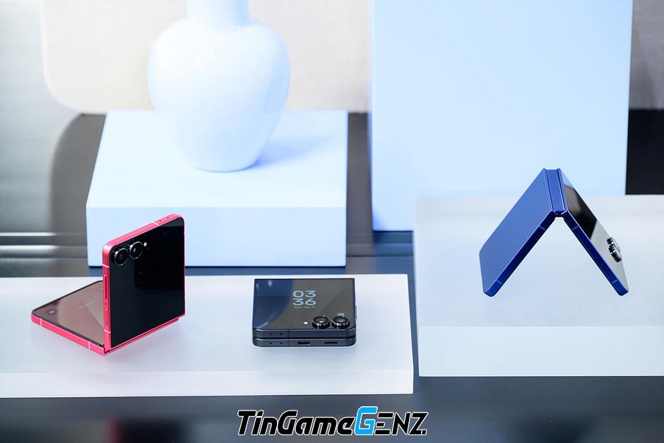 Khám Phá Samsung Z Flip7 và Z Fold7: Điện Thoại Gập Mới Đang Gây Bão Trong Thế Giới Công Nghệ! Khám Phá Samsung Z Flip7 và Z Fold7: Điện Thoại Gập Mới Đang Gây Bão Trong Thế Giới Công Nghệ!