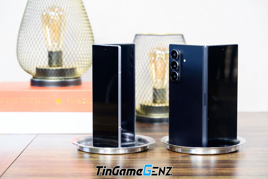 Khám Phá Samsung Z Flip7 và Z Fold7: Điện Thoại Gập Mới Đang Gây Bão Trong Thế Giới Công Nghệ! Khám Phá Samsung Z Flip7 và Z Fold7: Điện Thoại Gập Mới Đang Gây Bão Trong Thế Giới Công Nghệ!