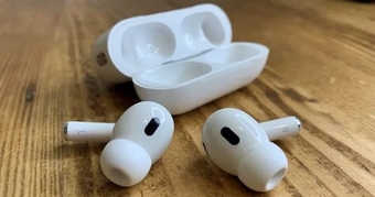 "Khám Phá Tai Nghe AirPods Pro 2 Chỉ Với 300 Nghìn Trên Temu: Người Dùng Bất Ngờ Với Sản Phẩm Này!"