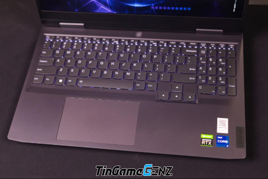 Lenovo LOQ 15IRH8 (2023) - Lựa chọn tốt nhất cho game thủ mới