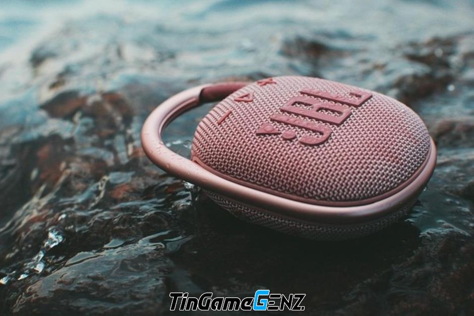 Loa móc đa năng JBL xuất hiện với 9 màu sắc đặc biệt