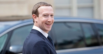 Mark Zuckerberg bán cổ phiếu đột ngột sau khi tăng 172%