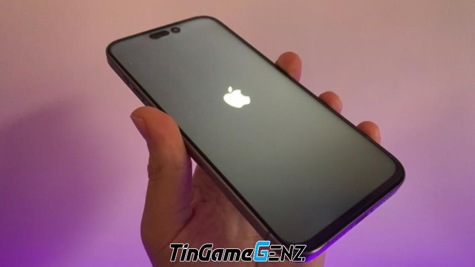 Mua ngay iPhone 15 Pro Max trên trang web Apple, nhận thiết bị Android giả mạo